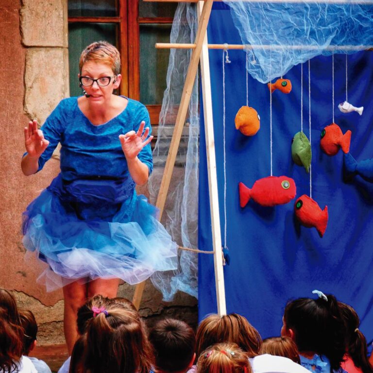 “LES AVENTURES D’EN PEIXET: CONTES I POEMES PER A PETITA INFÀNCIA”